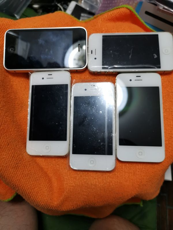 iPhone Iphone 4s x4 , iphone 4 x 1 set used junk