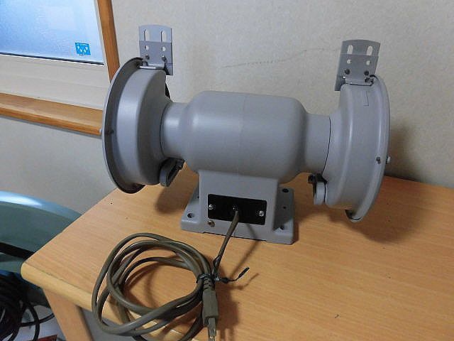 Yahoo!オークション - 中古再生 日立卓上グラインダGT15型 整備 Yahoo!オークション - 中古再生 日立卓上グラインダGT15型 整備