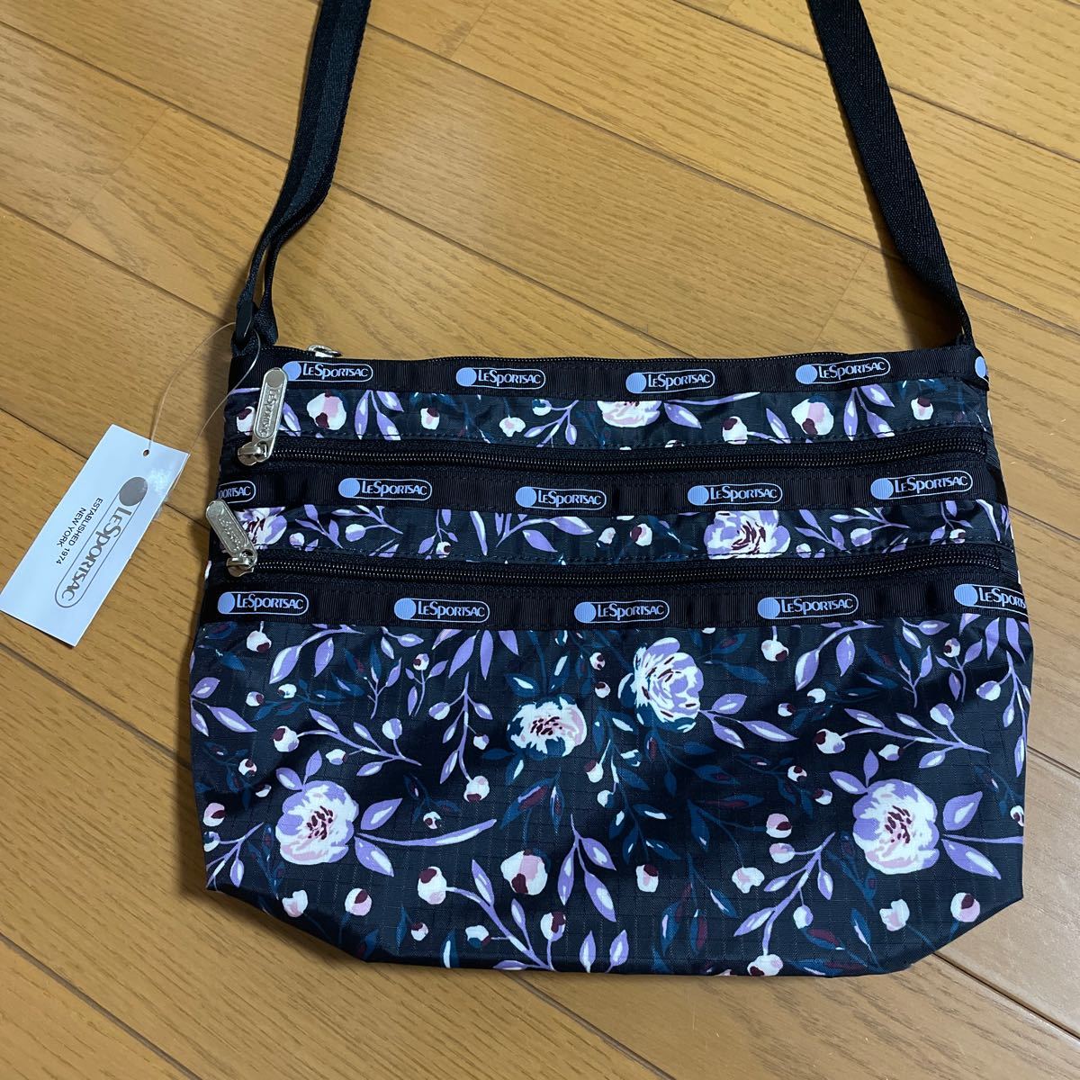 LeSportsac レスポートサック ショルダーバッグ QUINN BAG DANCING ROSES NOIR 斜め掛け 花柄