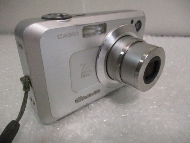 ∋ 118　カメラ　CASIO EXILIM / カシオ エクシリム 『EX-Z750』 720万画素/光学3倍　デジタルカメラ/デジカメ_画像2