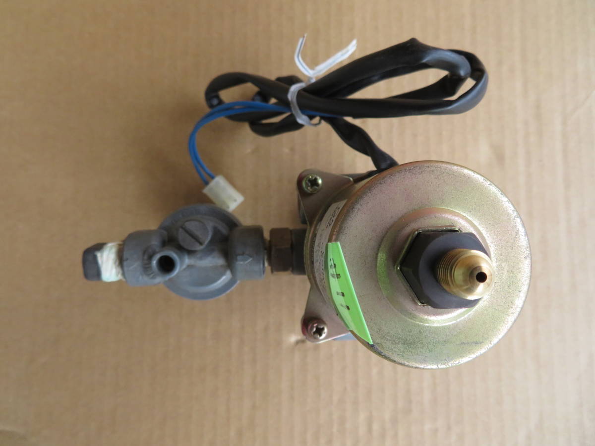 11 電磁ポンプ VSRM63 日本コントロール工業/灯油ボイラー/ 中古 11 電磁ポンプ VSRM63 日本コントロール工業/灯油ボイラー/ 中古