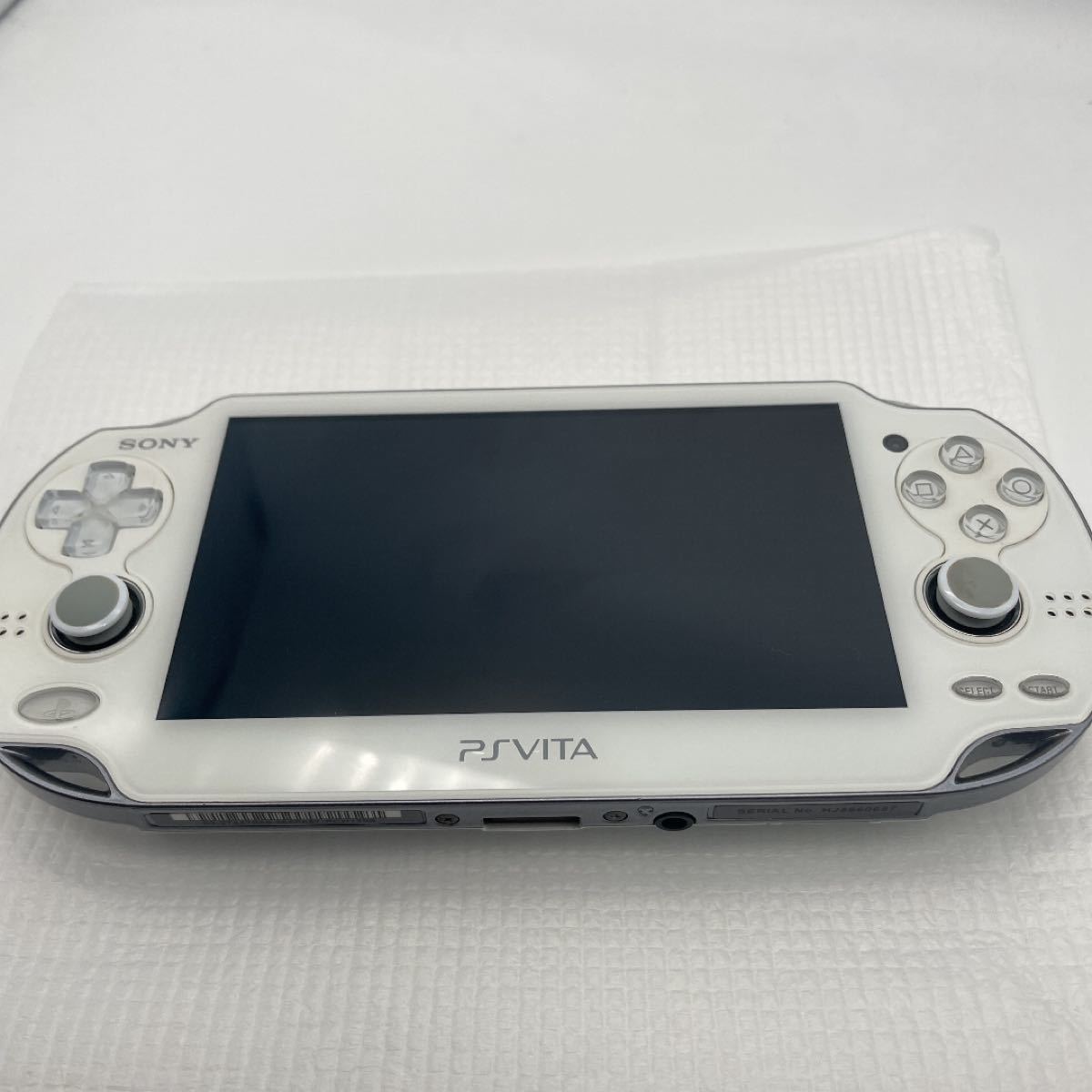 PlayStation Vita クリスタルホワイト
