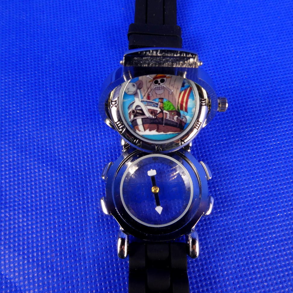 Paypayフリマ Onepiece ワンピース ログポース ウオッチ ログポース型腕時計 あなたを新世界への冒険が可能かも 激レア 新品 送料無料