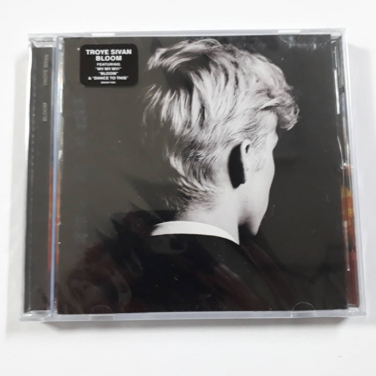 送料無料！ トロイ・シヴァン ブルーム TROYE SIVAN BLOOM 新品・未開封品、輸入盤CD ※ケースが破損の画像1