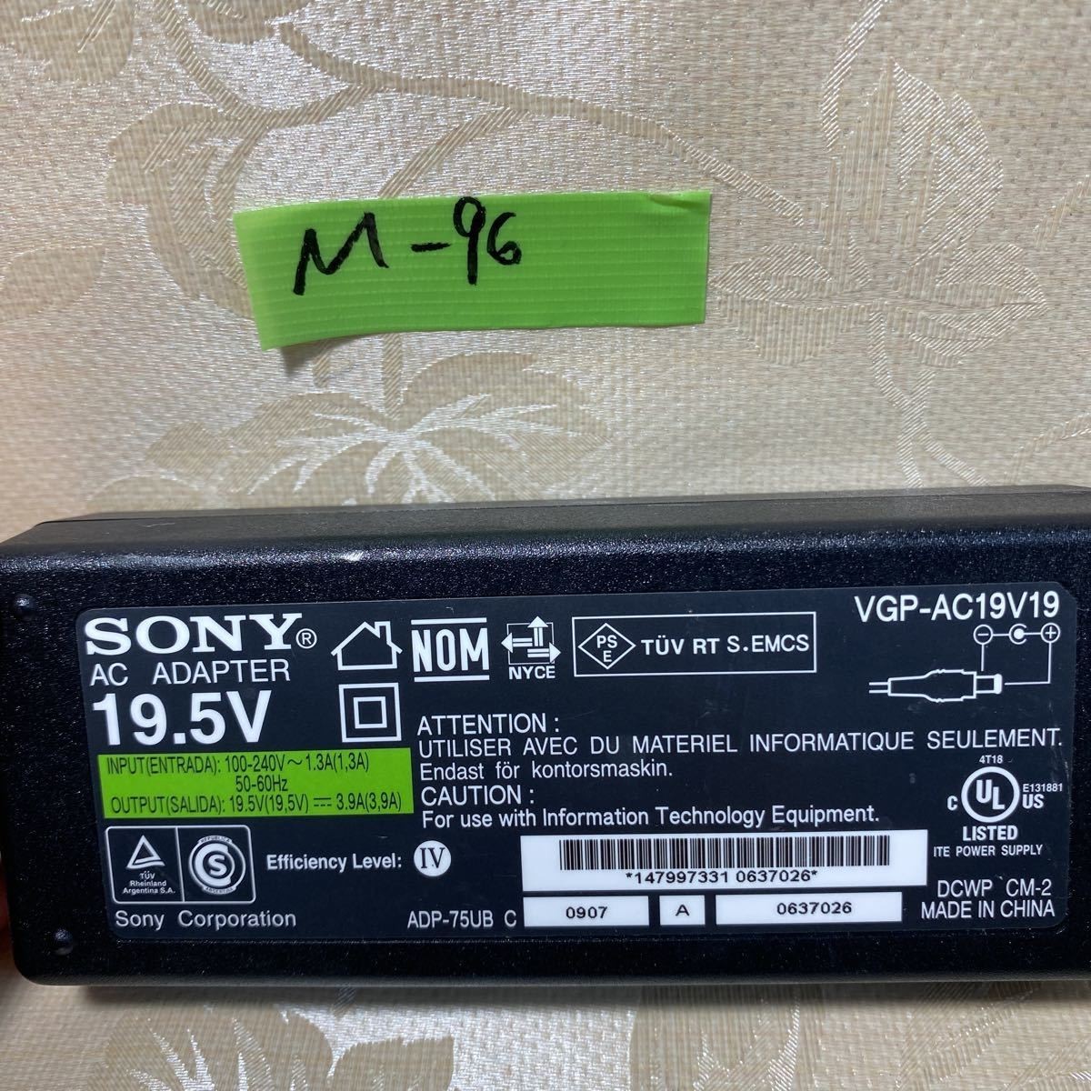 【M-96】☆SONY型：ADP-75UB C　output：19.5V-3.9A_画像2