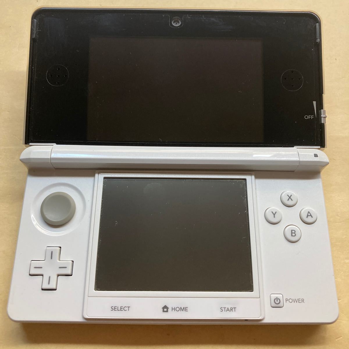 ニンテンドー3DS ホワイト本体