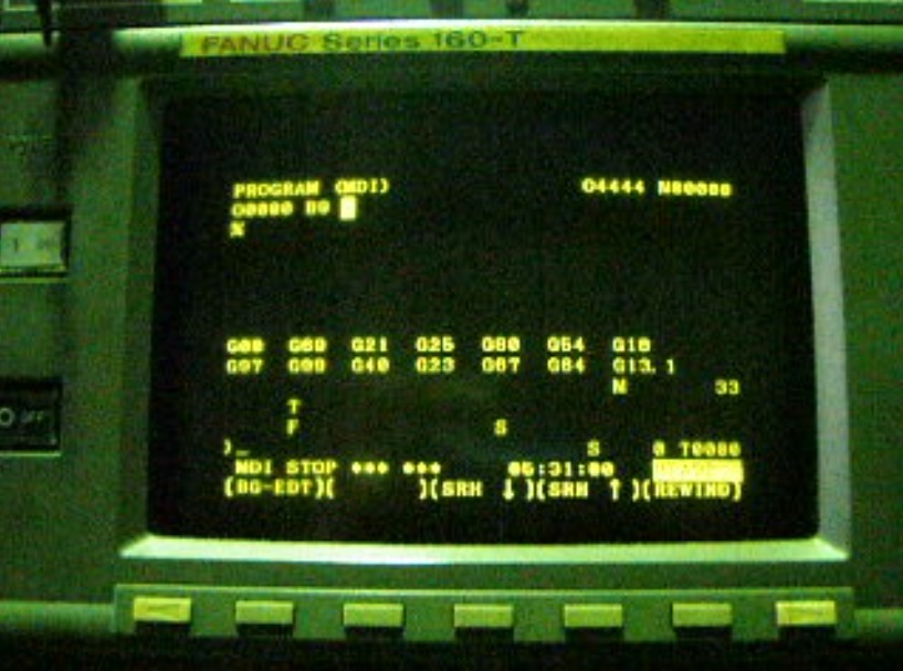 FANUC 160-T 操作パネル CRT MDI 操作盤 モニター 制御 A02B-0120-C051