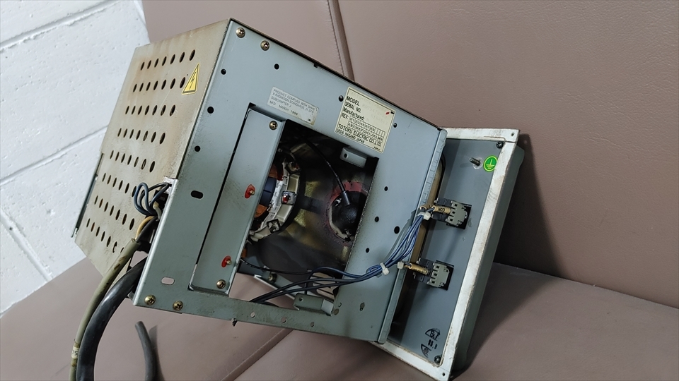 FANUC 160-T 操作パネル CRT MDI 操作盤 モニター 制御 A02B-0120-C051