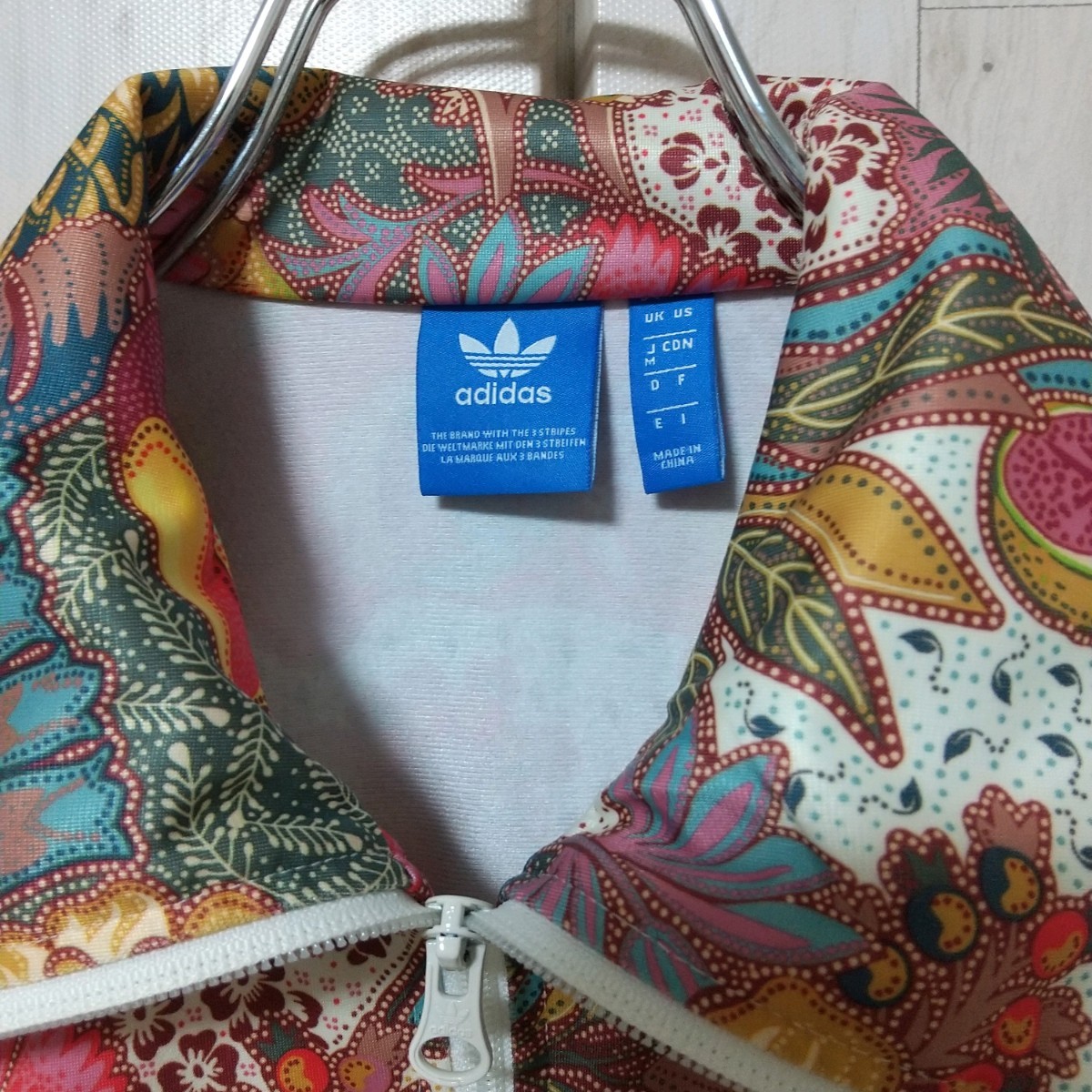 【美品】adidas　アディダス　art flower t.top 総花柄　M