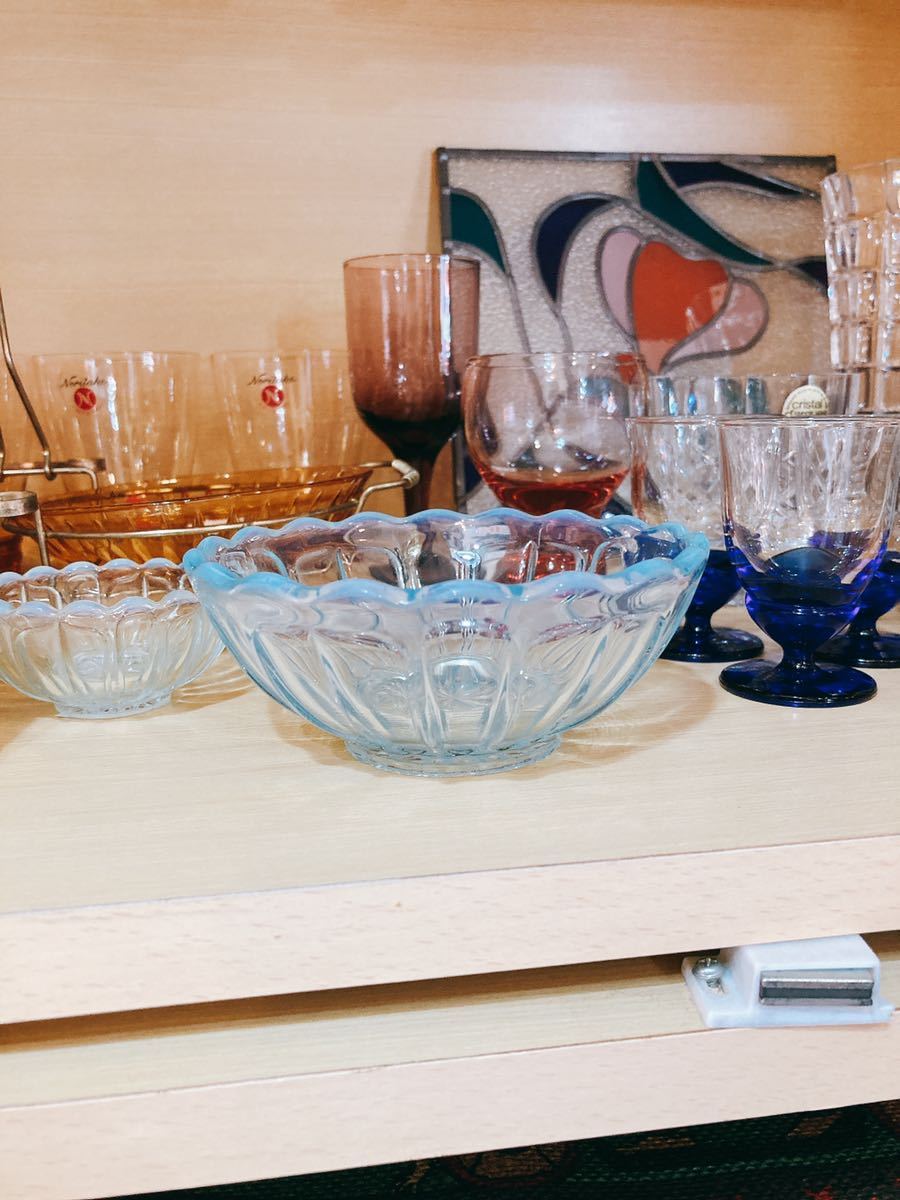 9240円 最大85%OFFクーポン 昭和レトロ 食器皿 ガラス食器 ガラス皿 乳白色ブルー アンティーク食器 ヴィンテージ食器