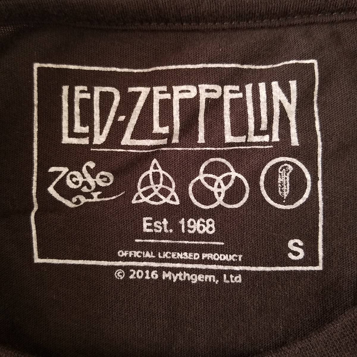 魅惑のバンドT特集! 新品『LED・ZEPPELIN レッド・ツェッペリン』半袖Tシャツ 2016年コピーライト サイズS／ロックT_画像3