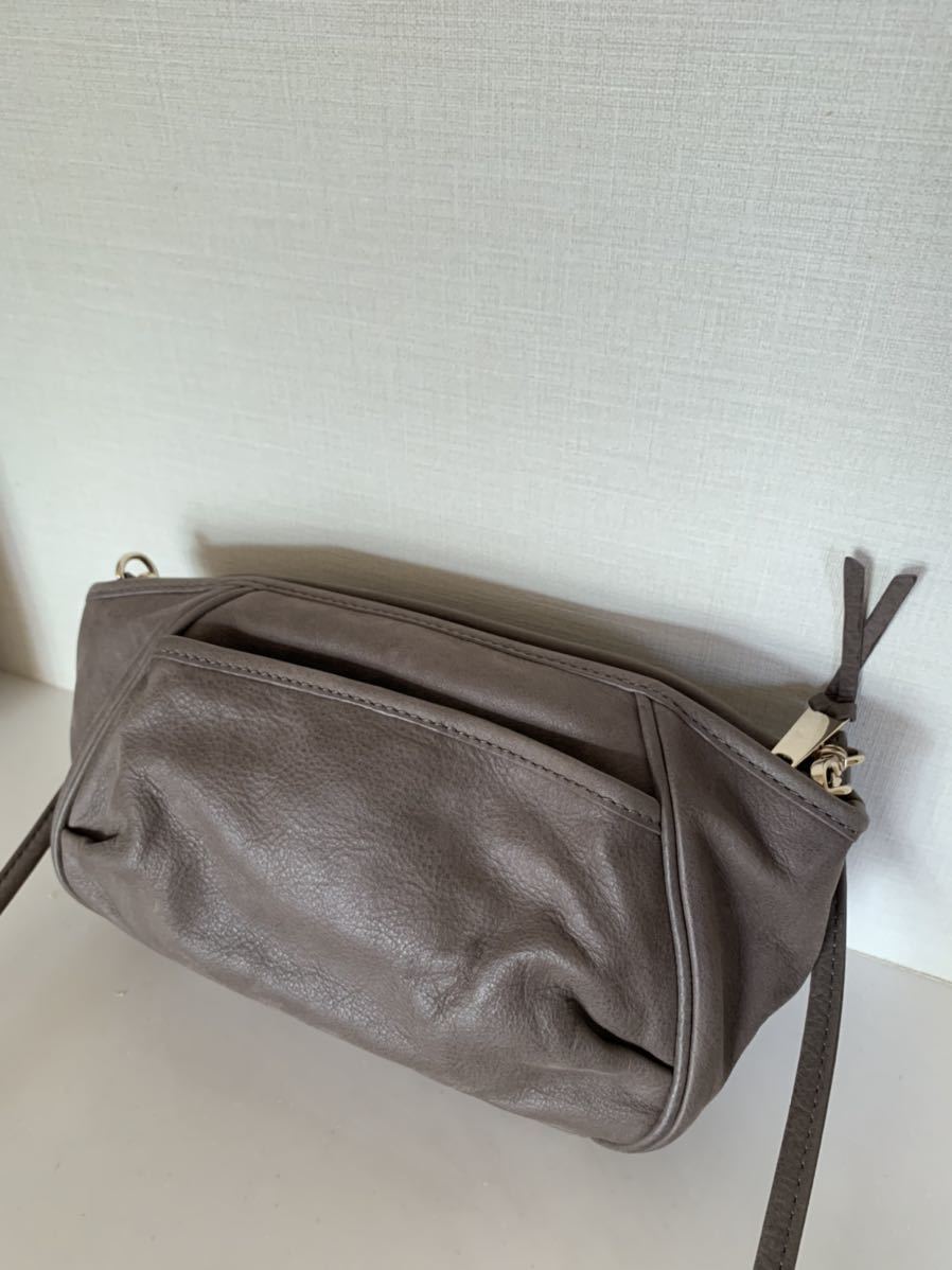  Vanessa Bruno vanessabruno небольшая сумочка сумка на плечо сумка кожа коврик серый Brown сцепление сумка *