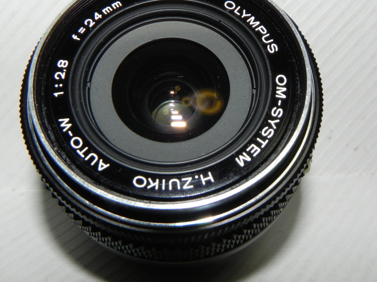 日本限定モデル】 Olympus OM-SYSTEM H.ZUIKO AUTO-W 24mm/F2.8 レンズ