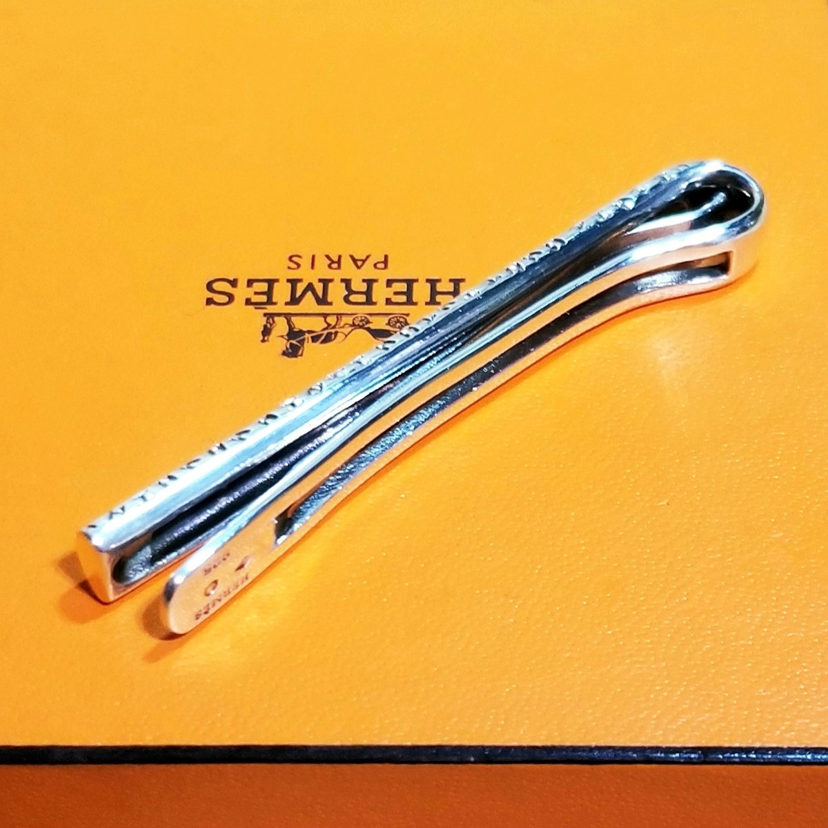HERMES ネクタイピン メンズ エルメス タイバー シルバー 新品 HERMES ネクタイピン メンズ エルメス タイバー シルバー 新品