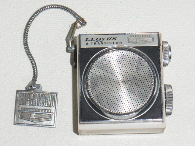 売り切れ必至！ Lloyd's OEM、1966年頃、動作品） 　マイクロ・ラジオ（スタンダード TR-98 アンティーク