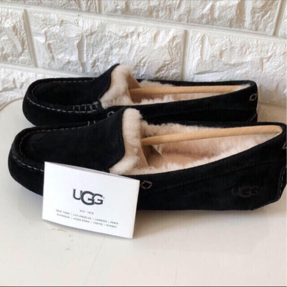 新作 ウォータープルーフ UGG アンスレー アグ ムートン モカシン