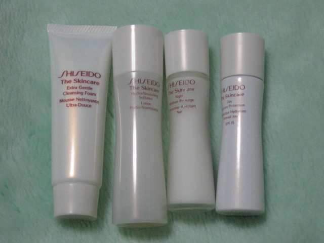 * unused new goods Shiseido The skin care set cosmetics make-up set travel together sample cosme 