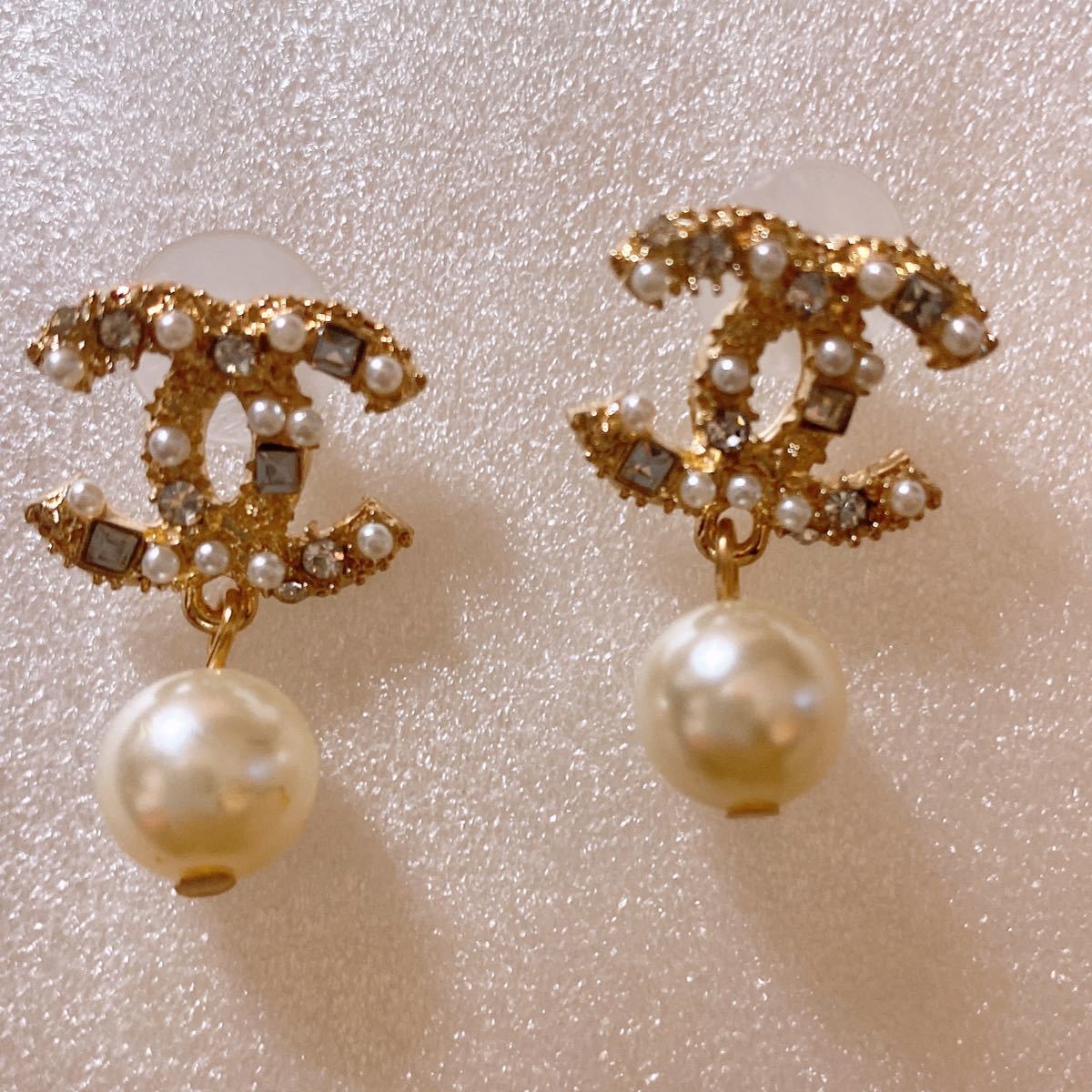 CHANEL ピアス シャネル ビジュー パールピアス|Yahoo!フリマ CHANEL ピアス シャネル ビジュー パールピアス|Yahoo!フリマ