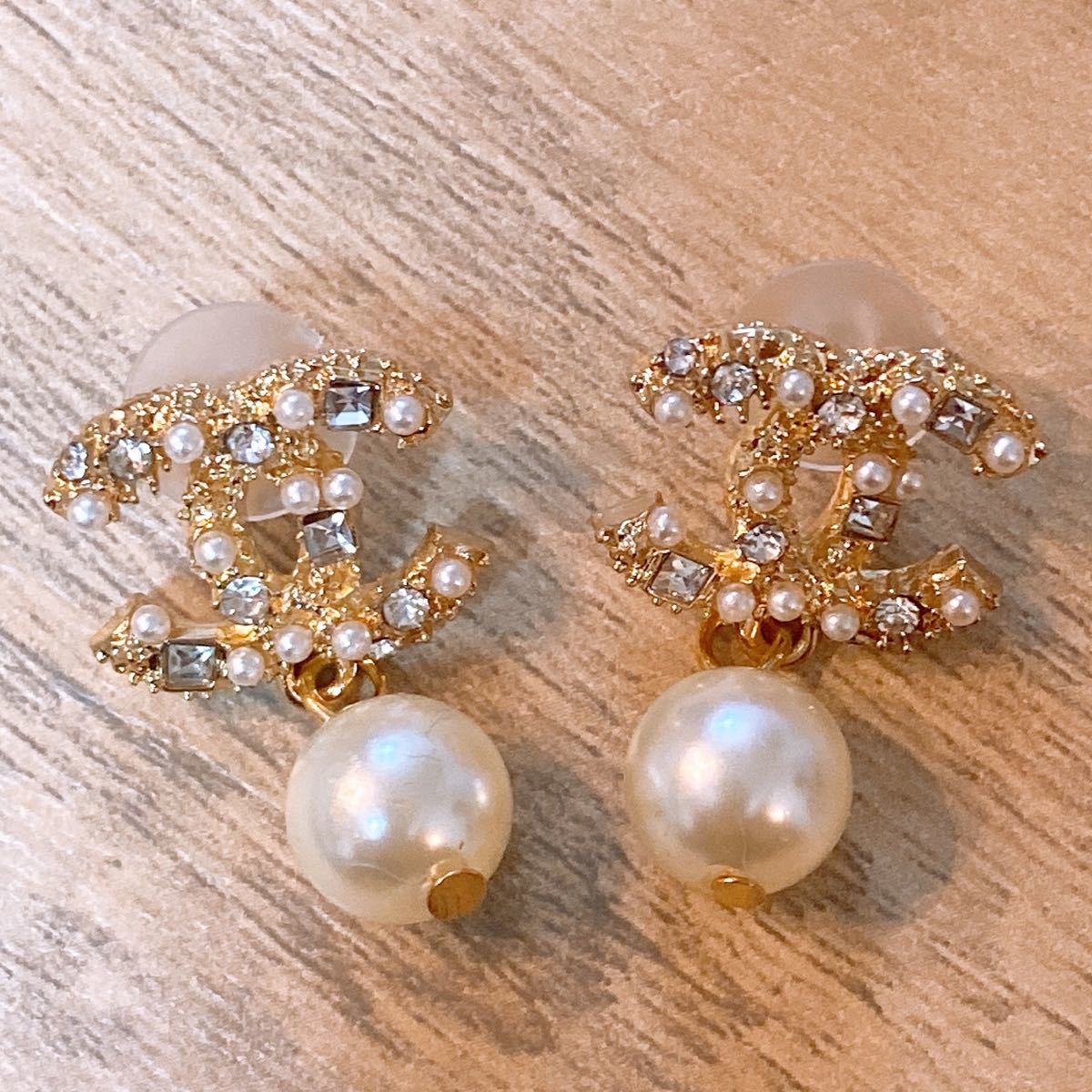 CHANEL ピアス シャネル ビジュー パールピアス|Yahoo!フリマ CHANEL ピアス シャネル ビジュー パールピアス|Yahoo!フリマ