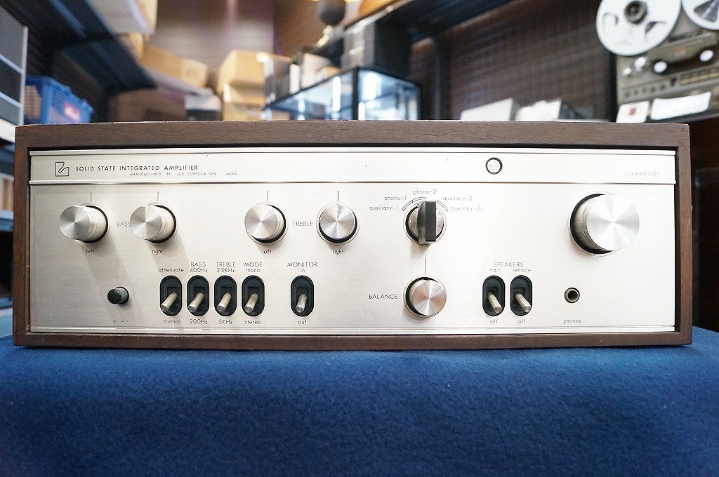 ホワイトブラウン LUXMAN プリメインアンプSQ-503 - アンプ ホワイトブラウン LUXMAN プリメインアンプSQ-503 - アンプ