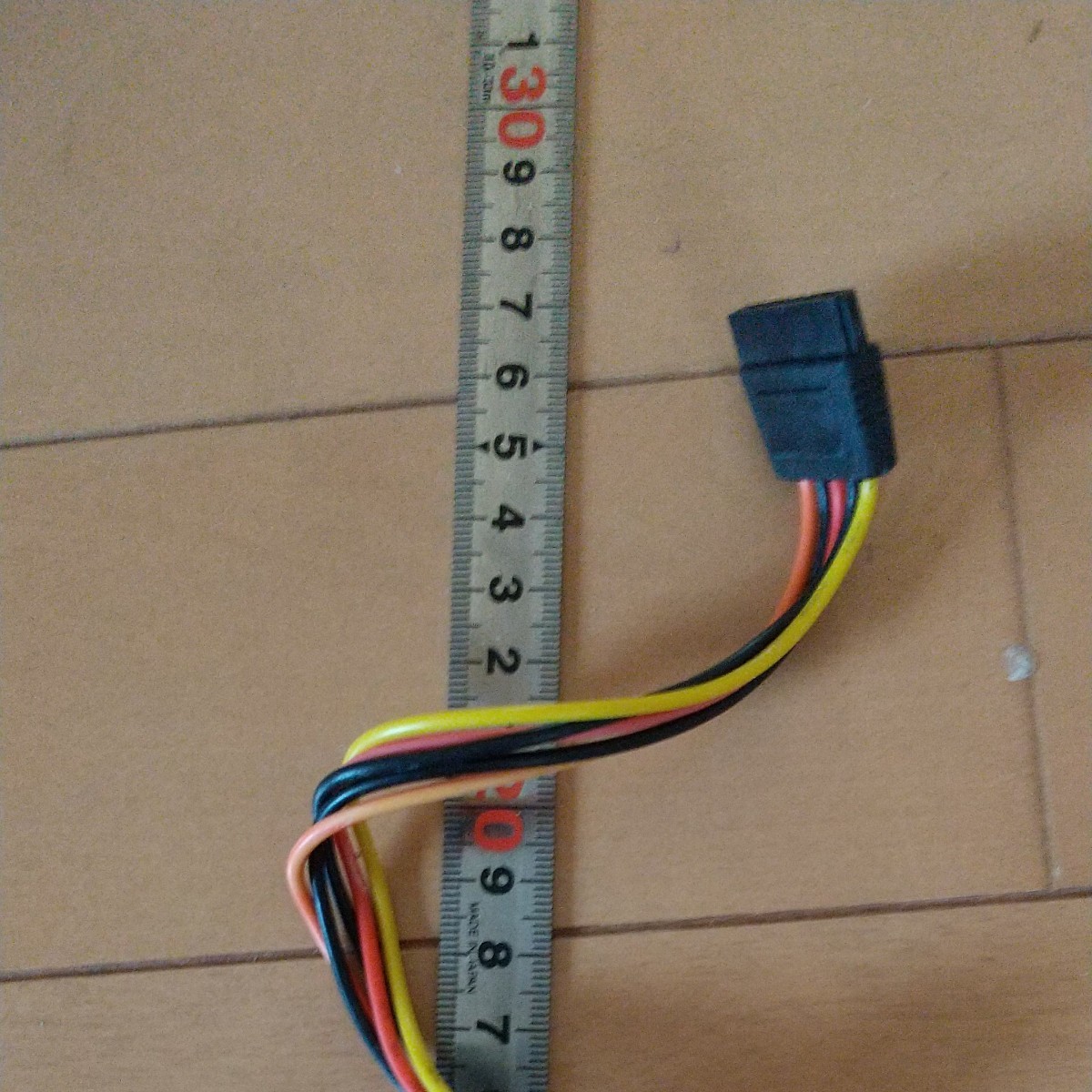 4ピン→SATA 変換ケーブル  ３０cm 電源ケーブル