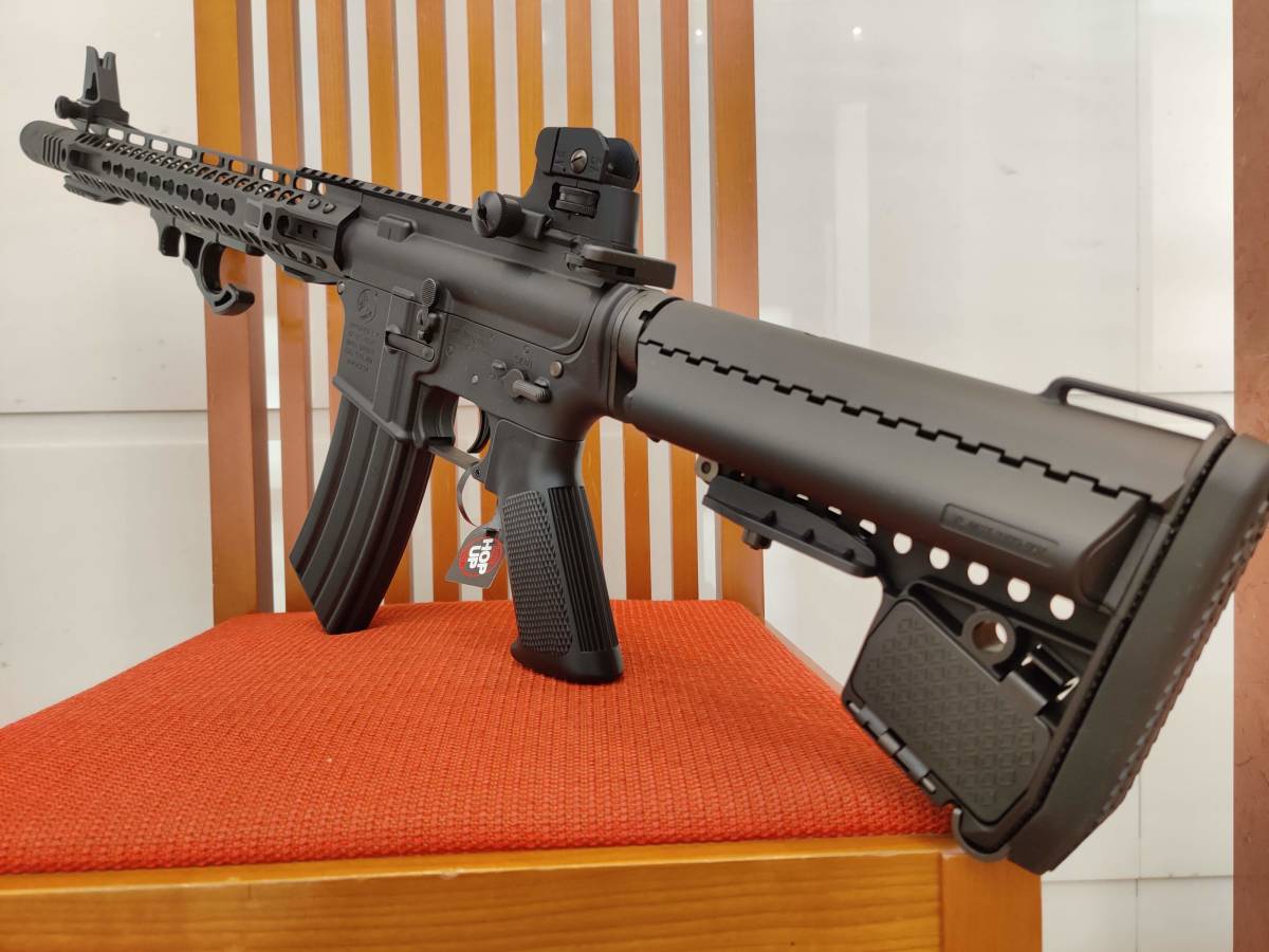 東京マルイ 次世代電動ガン M4 CQB-R MOTS ハンドガード TITAN 東京マルイ 次世代電動ガン M4 CQB-R MOTS ハンドガード TITAN