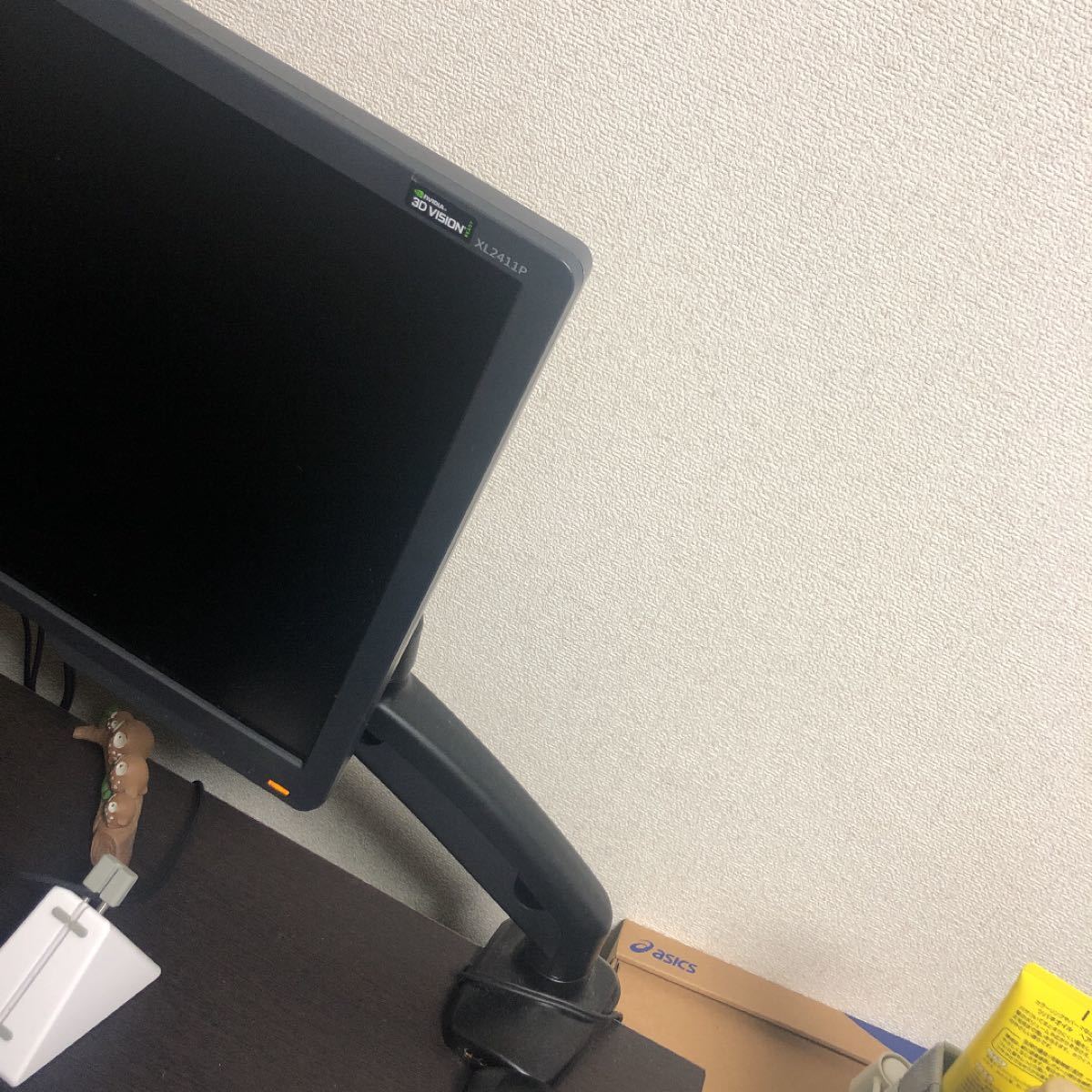 BenQ xl2411p 144HZ ゲーミングモニター&モニターアーム