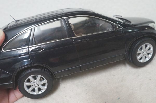 ホンダ CR-V 1/18 ミニカー 難あり 黒 ドア開閉_画像4