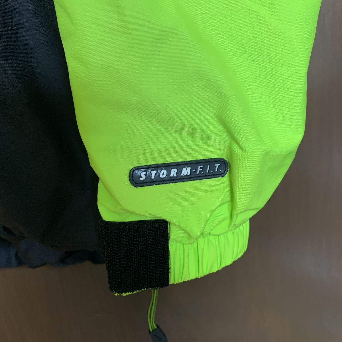 90's NIKE ACG マウンテンパーカー L ナイキ 蛍光色 90's NIKE ACG マウンテンパーカー L ナイキ 蛍光色
