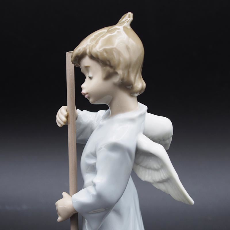 高い信頼 厚い信頼 LLADRO リヤドロ 絶版】 5726 SWEEP 「雲を払う」 可愛い天使 リヤドロ