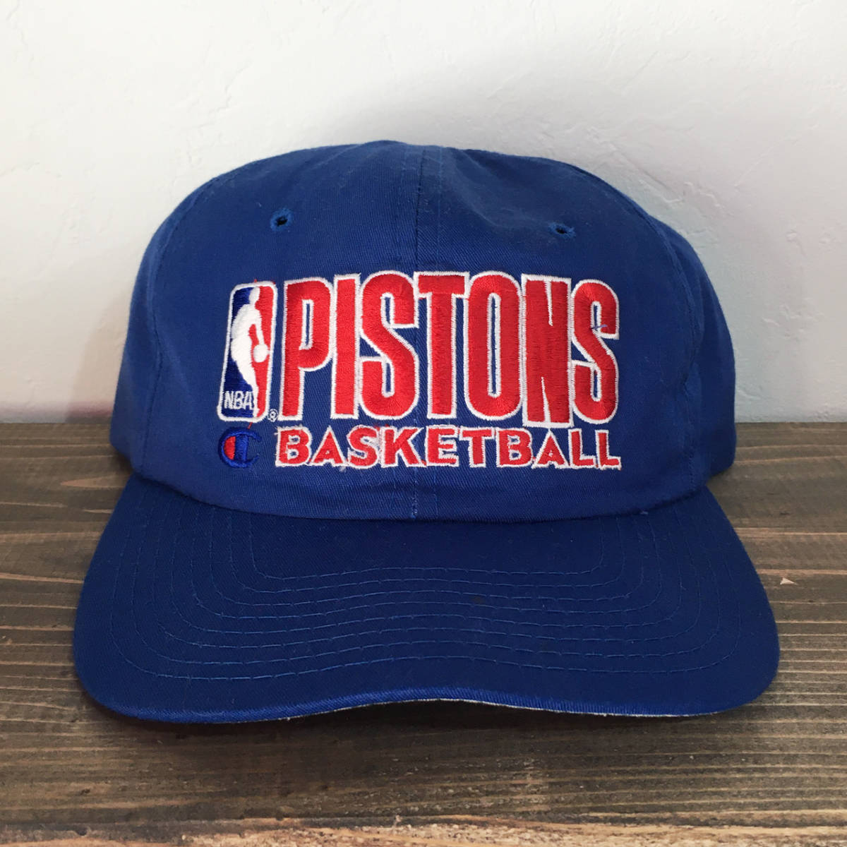 ビンテージ　チャンピオン　NBA　デトロイトピストンズ　スナップバックキャップ