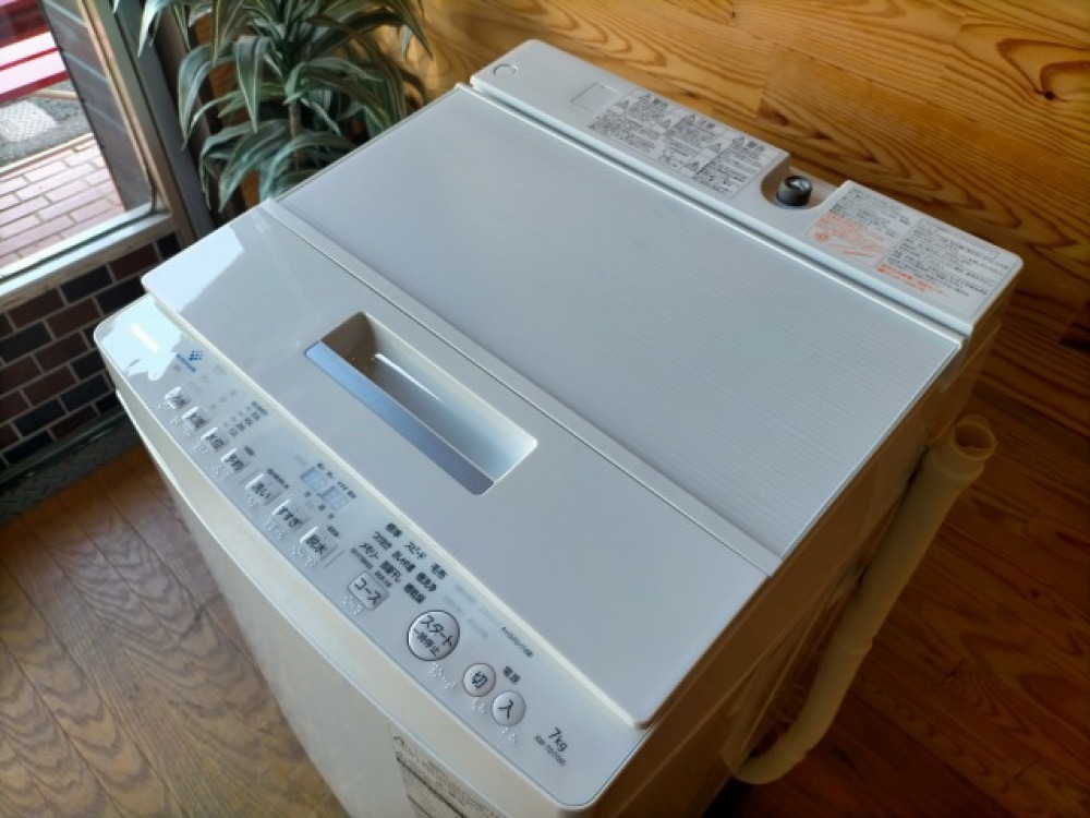 【楽天カード分割】 ◎TOSHIBA　東芝　全自動洗濯機　AW-7D7（W)　7.0kg　ZABOON　ガラストップ　ウルトラファインバブル　家電 5kg以上
