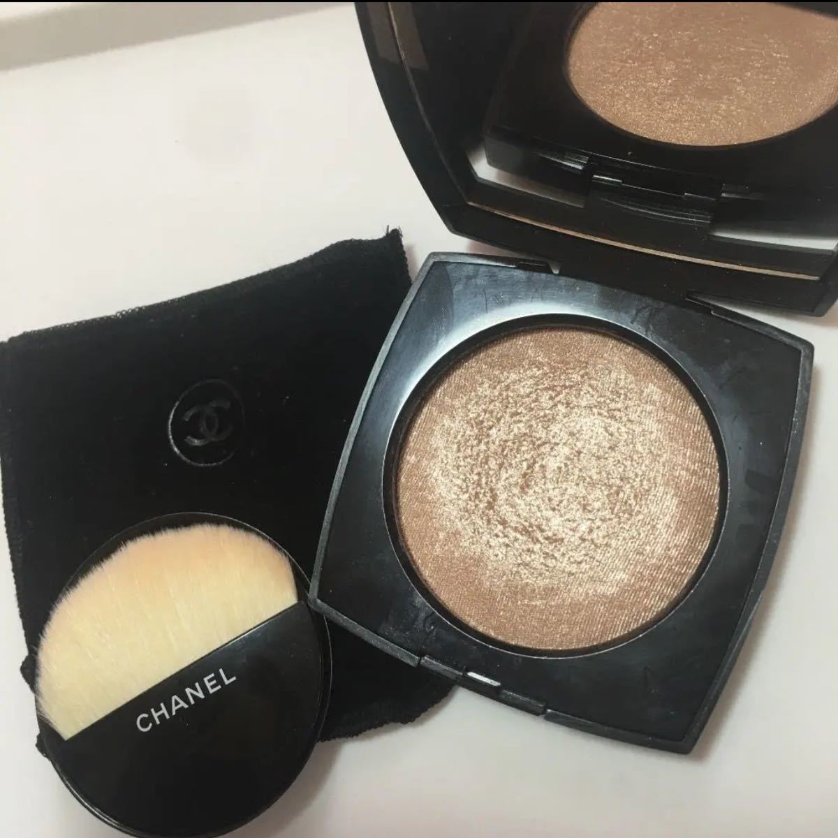 CHANEL シャネル プードゥル ルミエール 10 アイヴォリー CHANEL シャネル プードゥル ルミエール 10 アイヴォリー