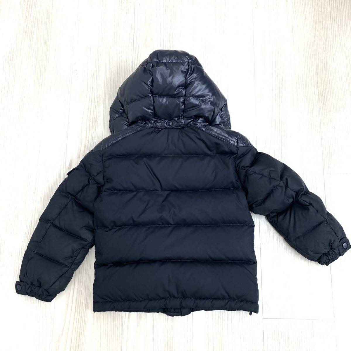 MONCLER モンクレール キッズ 子供用 ワッペン付き フーデッド MONCLER モンクレール キッズ 子供用 ワッペン付き フーデッド
