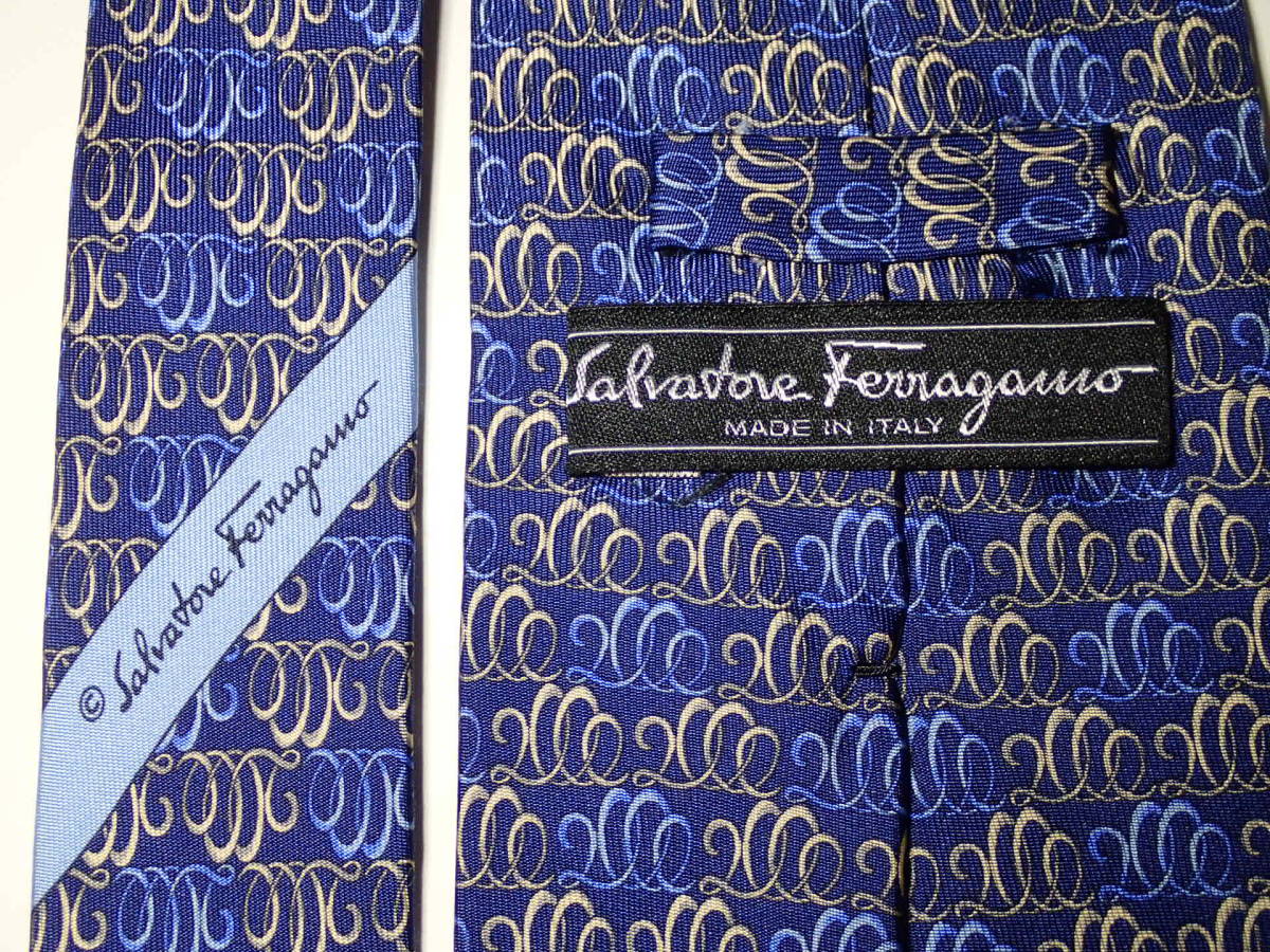 Salvatore Ferragamo サルヴァトーレ フェラガモ ネクタイ 紺色 青色系 ネイビーブルー シルク 幅:約9.5㎝_画像5