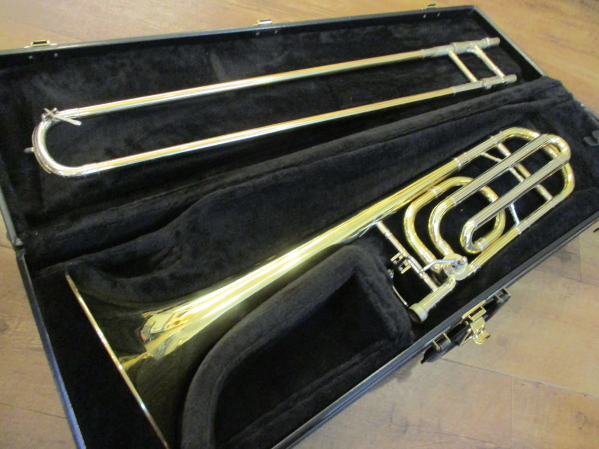 お手頃な価格で購入 コーンテナーバストロンボーン88H ニッケルベル 管楽器