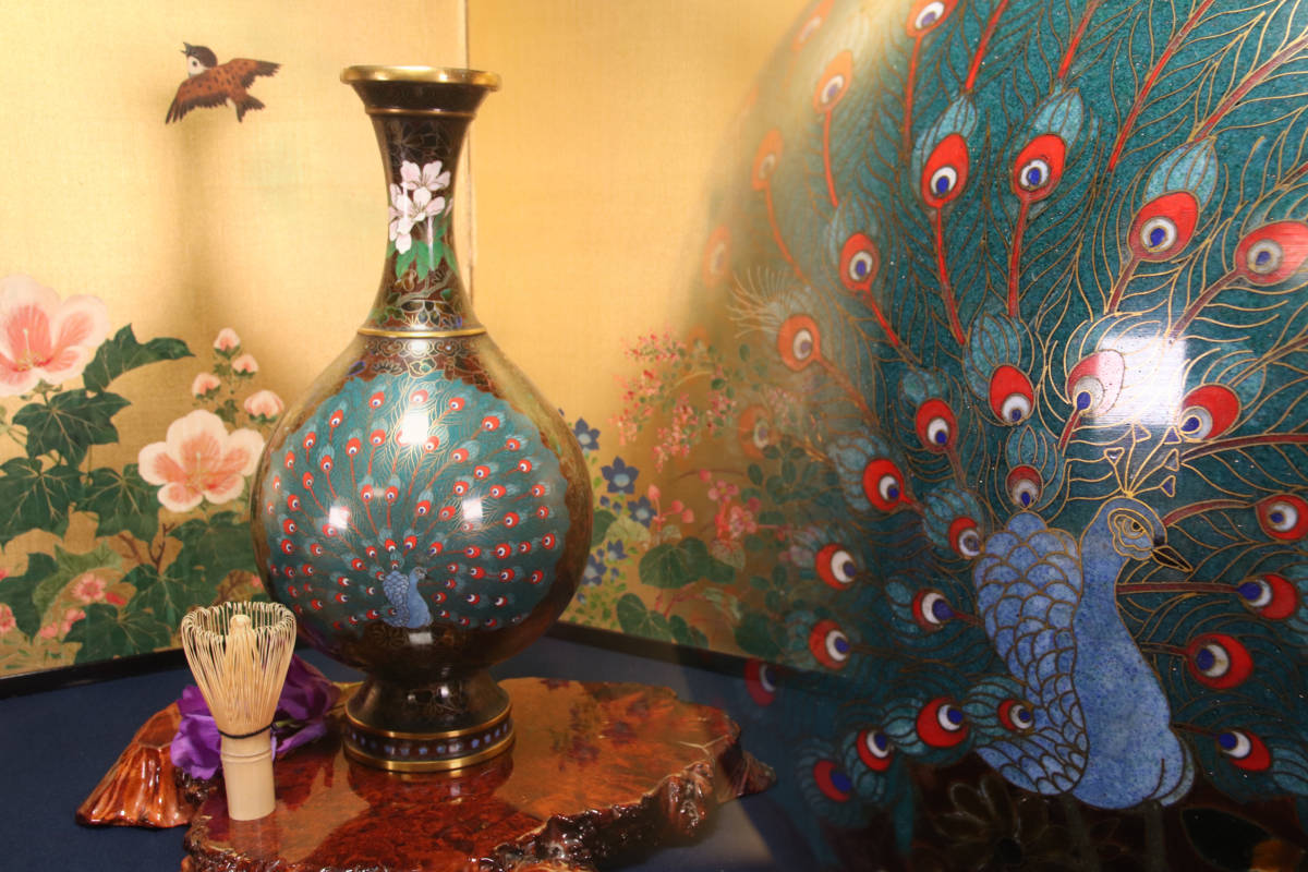 BX25 技工名品　中国古玩　七宝孔雀紋様花瓶　高さ39cm 置物 縁起物 唐物 装飾品 古美術品 中国美術