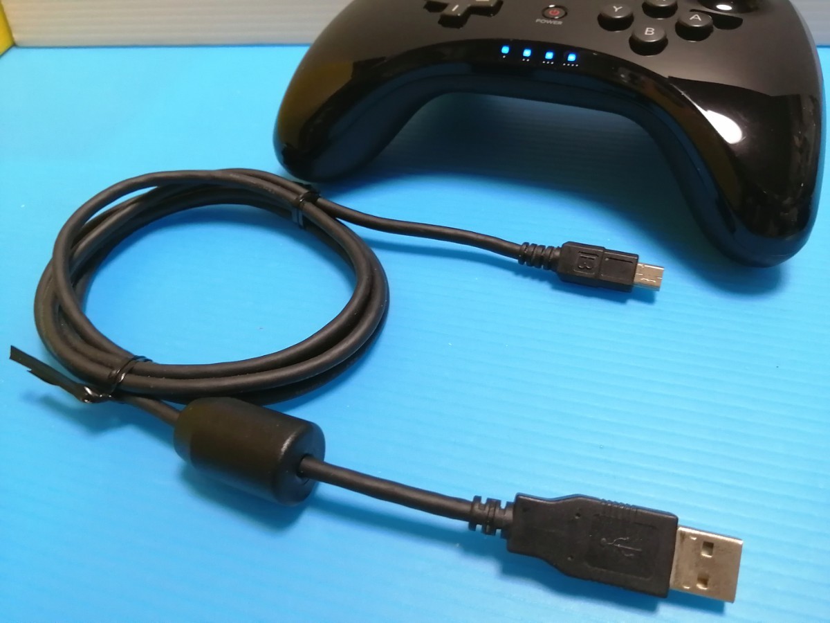 任天堂 WiiU Wii U PROコントローラー KURO　&　USB充電ケーブル 