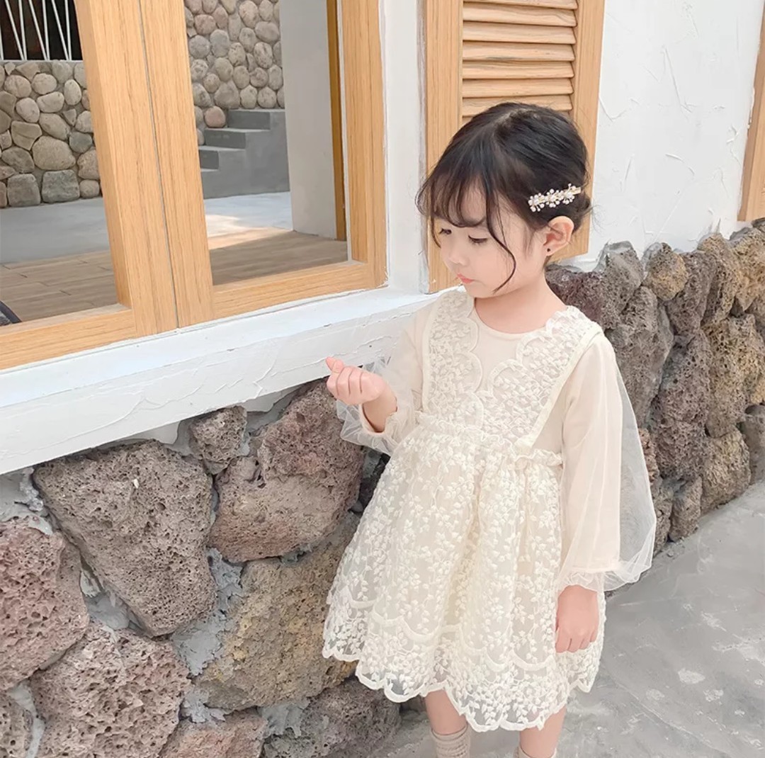 110cm ホワイトアイボリー白 刺繍レースワンピース 韓国子供服 キッズ