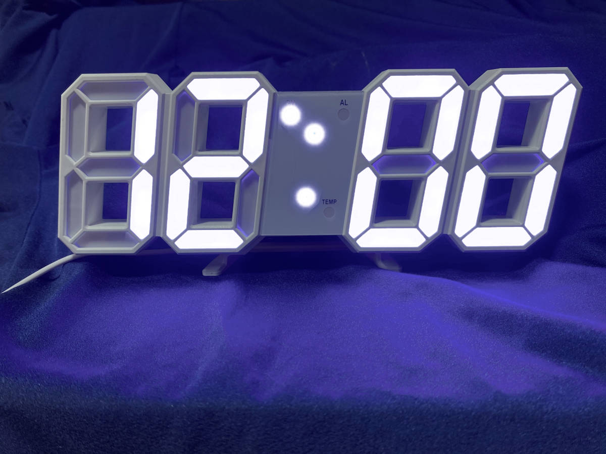 海外限定 3D立体時計 ホワイト 大人気 LED置き時計 壁掛け時計 LED インスタ www.takemetotheriver.ca