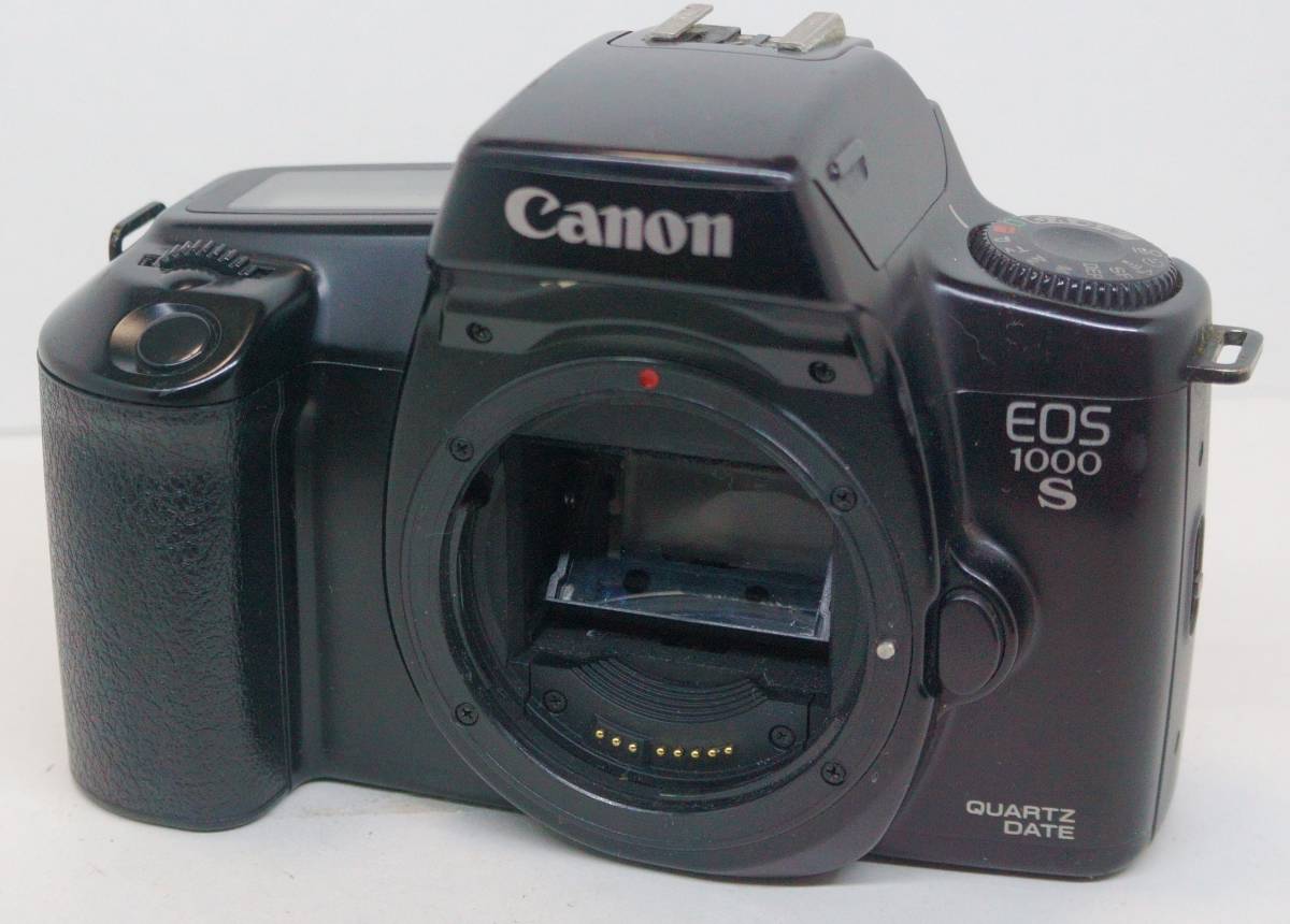 ☆綺麗な外観・シャッター/AFOK・送料無料☆　～フィルム1眼レフカメラ～　キャノン　CANON EOS 1000S (F1314)_画像1