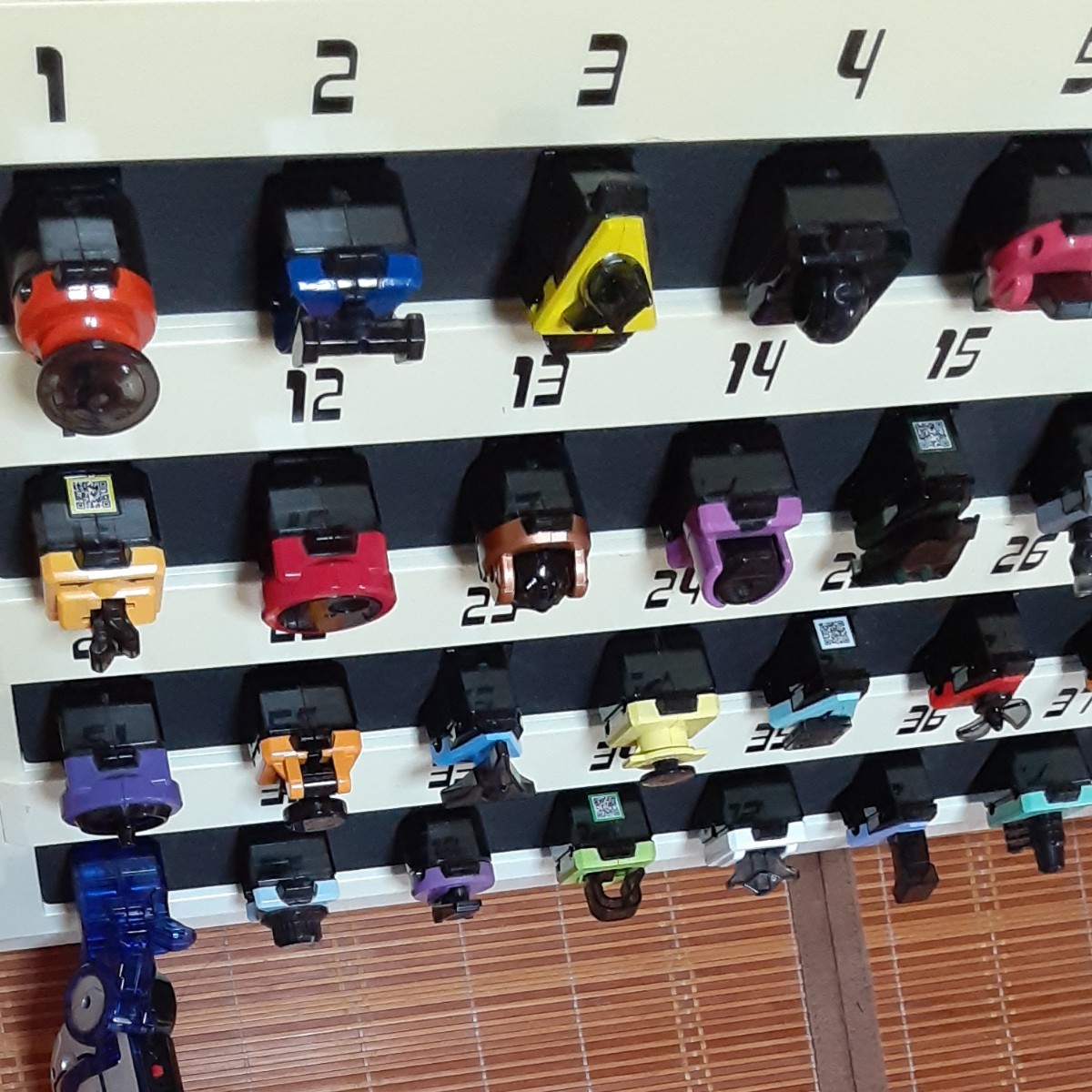 仮面ライダーフォーゼ DXアストロスイッチラック 1~40番全スイッチ付