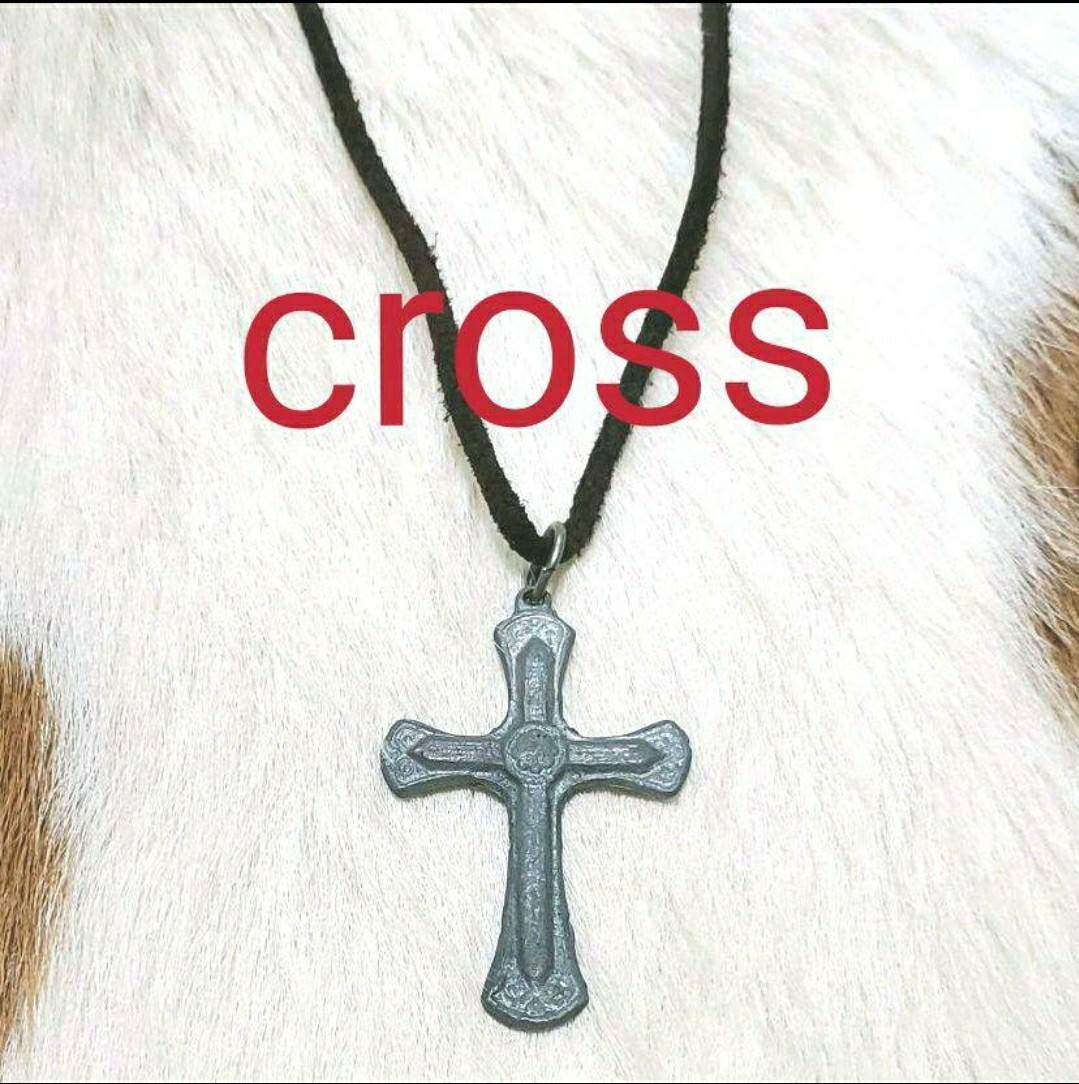 ★水牛 革ひも★ピューター クロス 十字架 ネックレス
