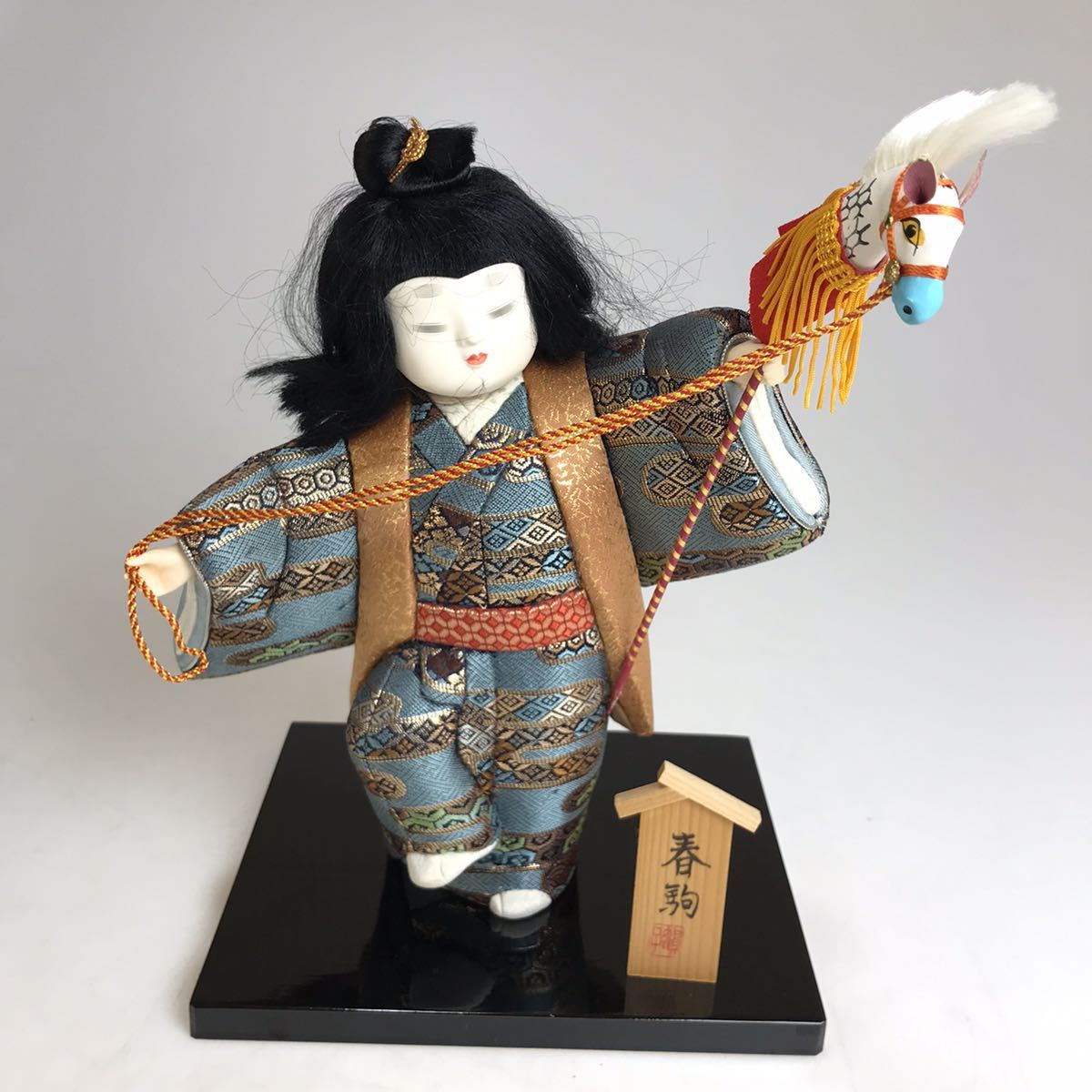 日本人形台座つき-