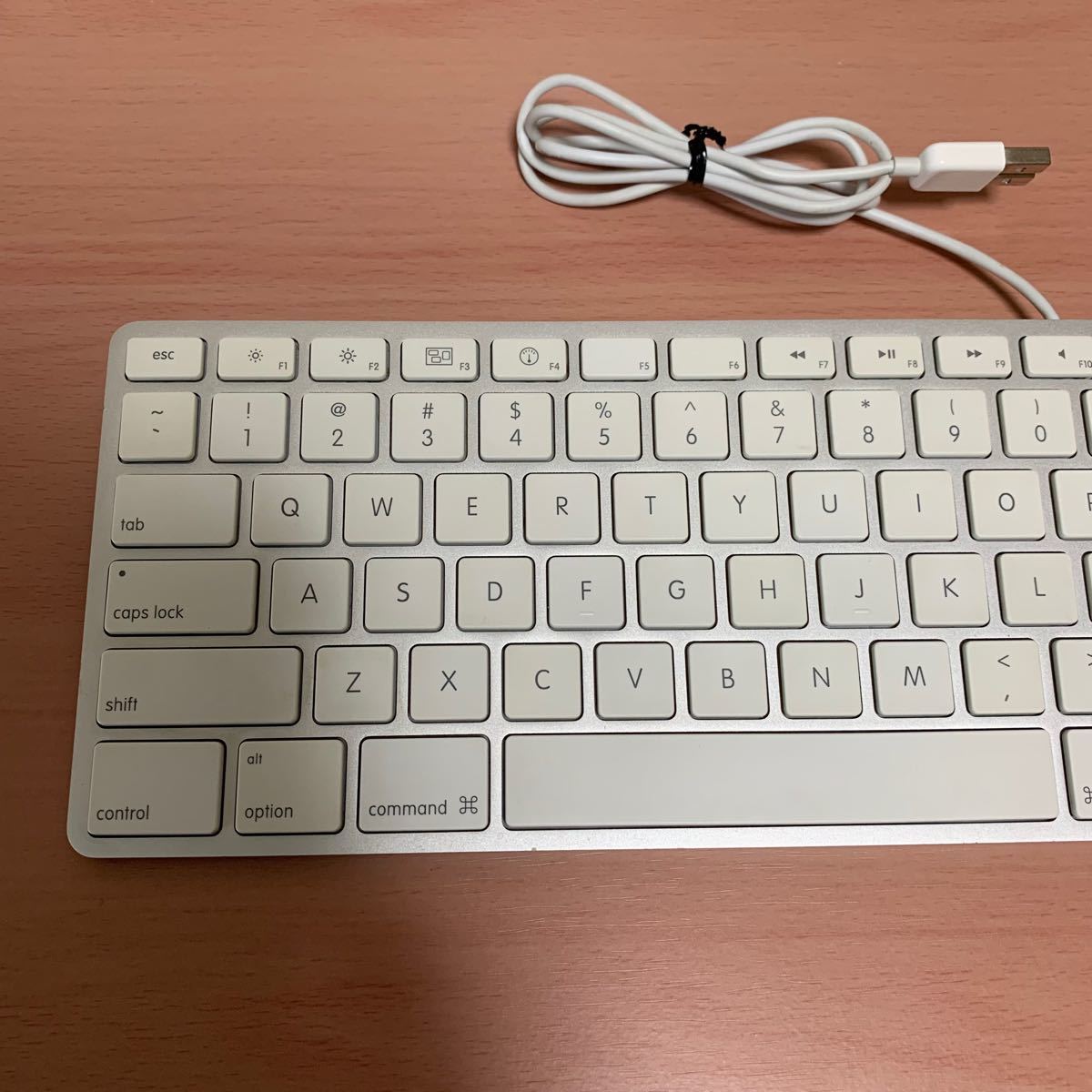 Apple A1243 キーボード 英語配列 US配列  Mac Keyboard 純正品 テンキー
