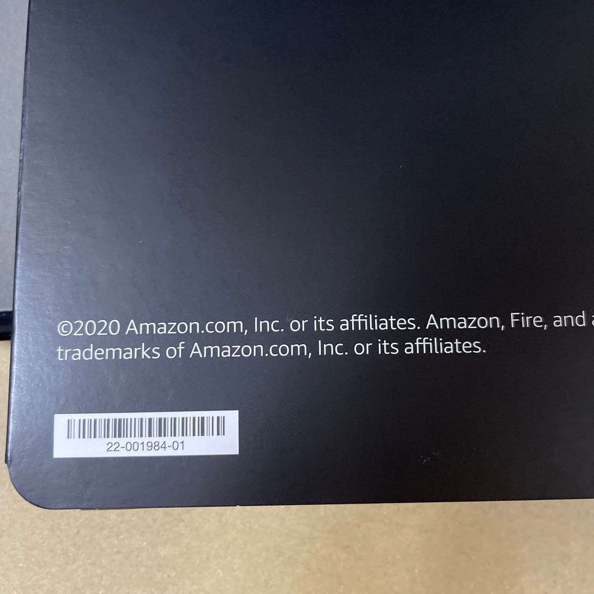 未使用　ElekFX Amazon New Fire HD 8 Plus 第十世代2020モデル 三つ折り手帳型ケース スリム