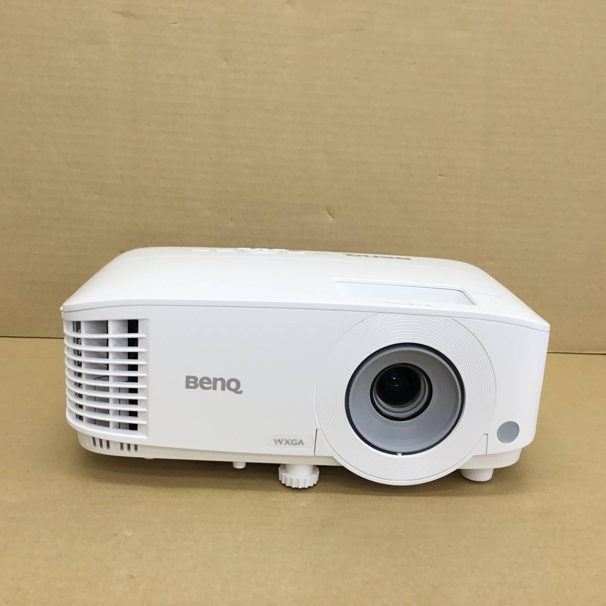 2109218364】 未使用のリファービッシュ品 BENQ 3D プロジェクター