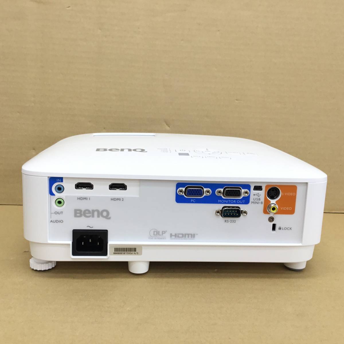 2109218364】 未使用のリファービッシュ品 BENQ 3D プロジェクター