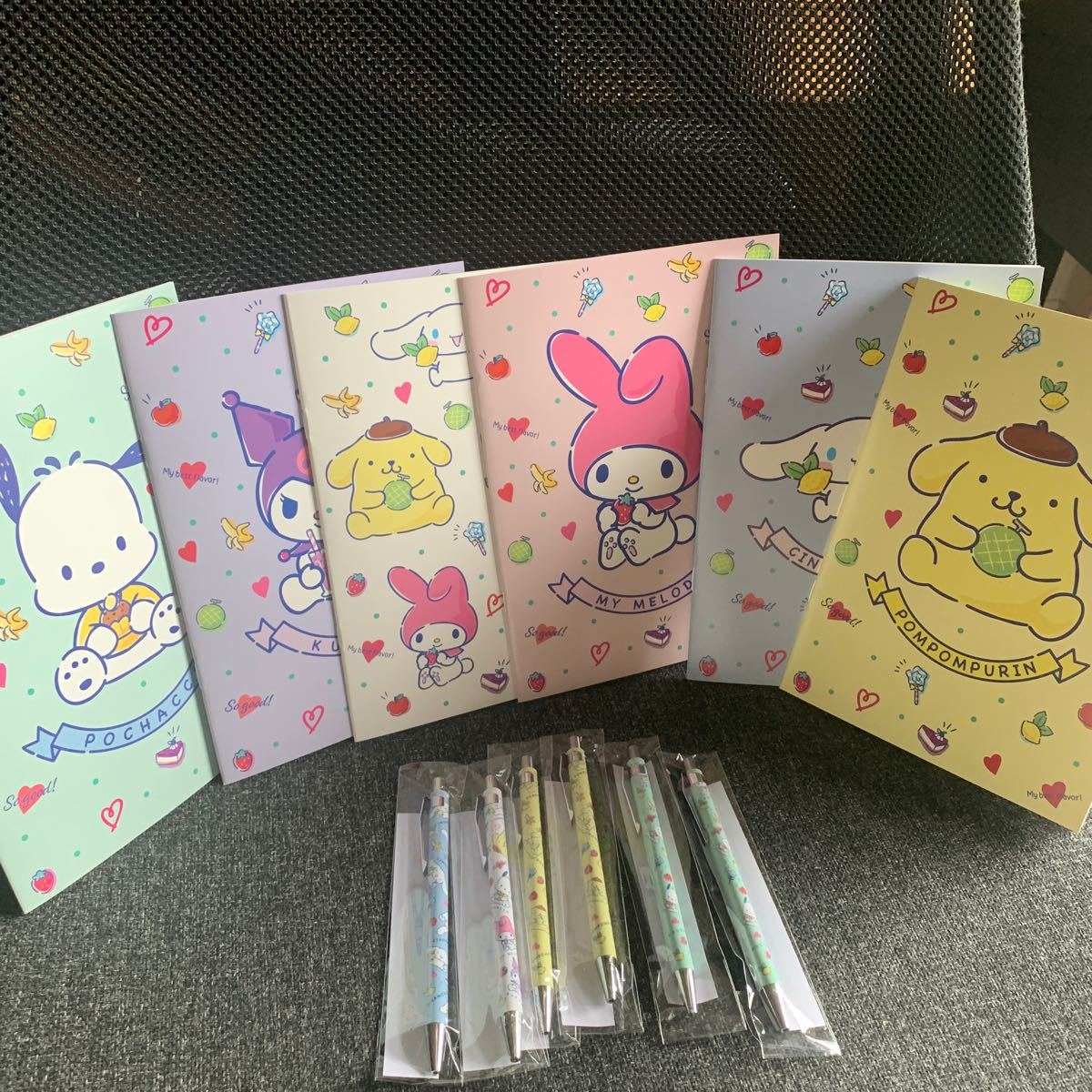 Paypayフリマ 12点セット セブン サンリオ Sanrio ノート ボールペン Paypayフリマ 12点セット セブン サンリオ Sanrio ノート ボールペン