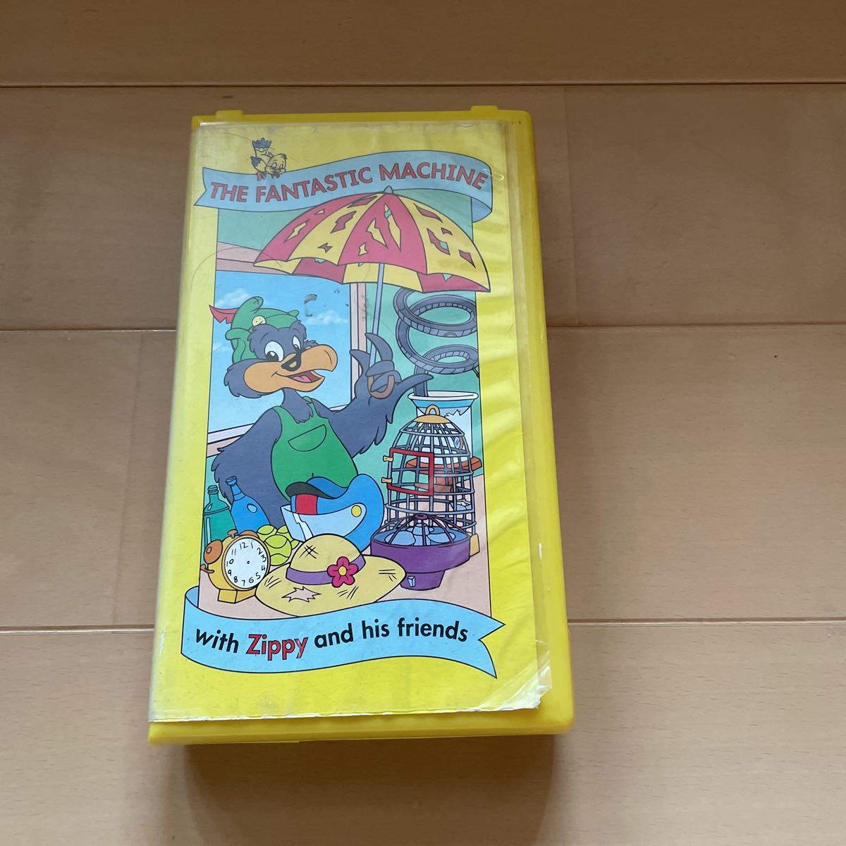 送料無料　VHS ビデオ　DWE ディズニー英語　ワールドファミリー　THE FANTASTIC MACHINE with Zippy and his friends 送料無料_画像1